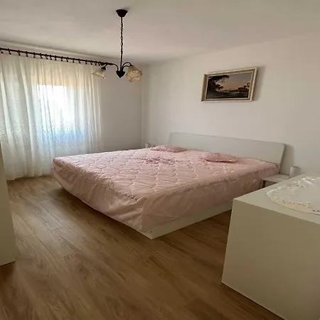 Ksenija - Three Bedroom With Three Balconies And Sea View St * Supetar