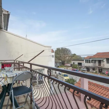 Ksenija - Three Bedroom With Three Balconies And Sea View St Apartment Supetar